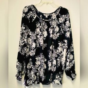 Counterparts Flowy Black & White Blouse